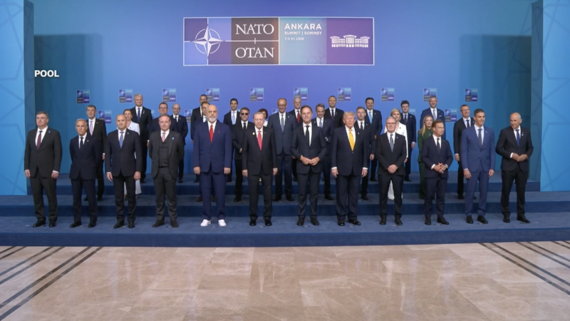 Dopo Ankara il governo italiano scelga le persone, non le armi