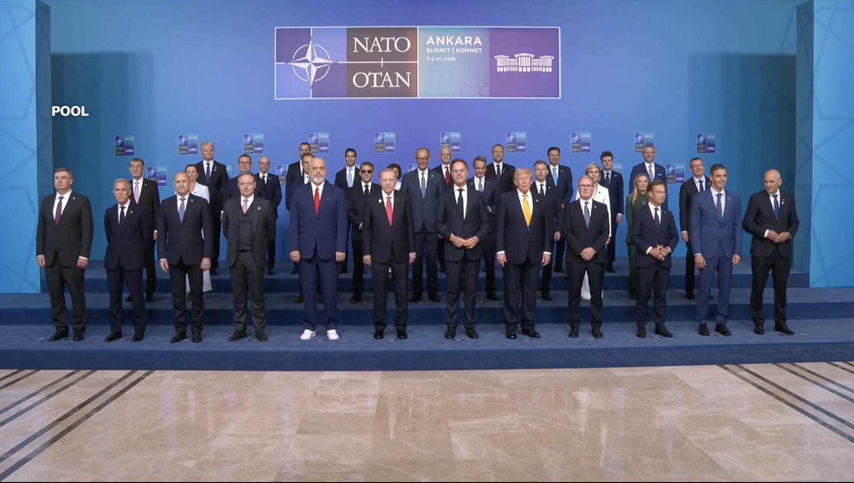 Dopo Ankara il governo italiano scelga le persone, non le armi